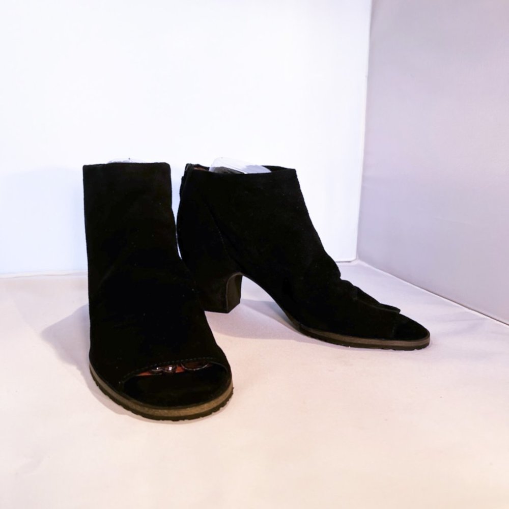Gentle Souls by Kenneth Cole Suede Open Toe Booties